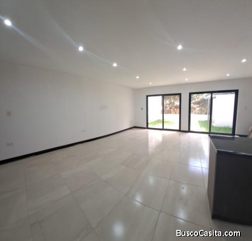 Casa en venta en Colonia Los Angeles Mixco Guatemala