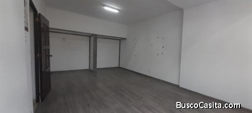 CASA EN RENTA EN ZONA 13 FRENTE A TRANSMETRO.