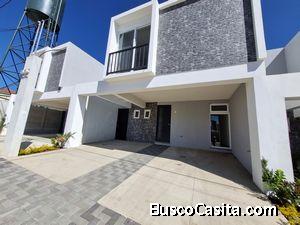 Rento casa en condominio km 25 CES