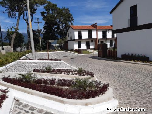 En renta, Citymax Antigua ofrece casa en lindo residencial Senderos del comendador