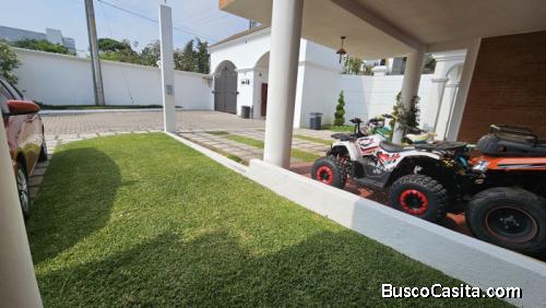 EXCLUSIVA CASA EN VENTA EN SAN CRISTOBAL MIXCO ZONA 8