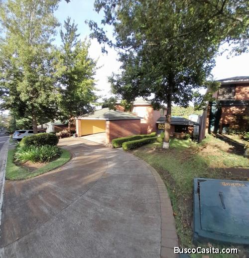 Casa En Venta En Km. 18.5 En Santa Catarina Pinula; Idi: 127672