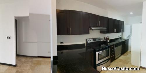 APARTAMENTO DE 143 Mts. 2 EN RENTA EN CATALONIA Z. 15