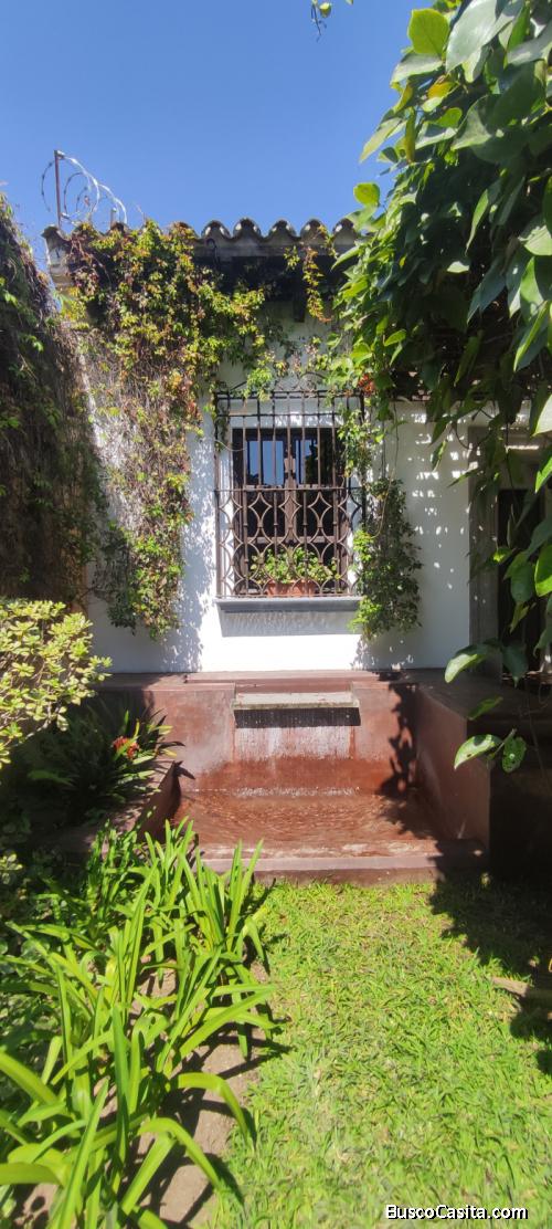 Antigua casa en Renta anual, equipada y amueblada impecable y tranquila!! 3 habitaciones