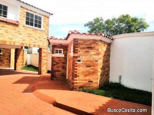 Casa En Venta En San Isidro, Zona 16; Idi: 127572