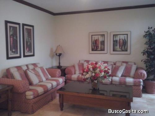 Casa Amueblada En Renta Zona 15; Idi: 122381