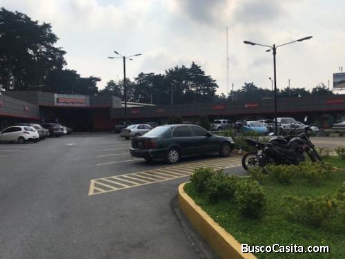 Alquilo Local En Excelente Ubicación Plaza En Ces; Idi: 122289