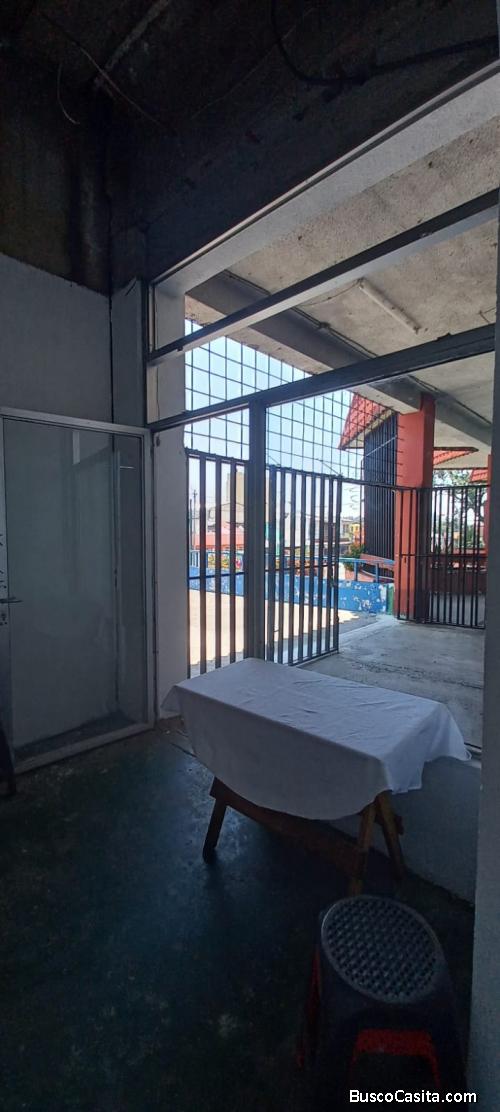 Se Renta Kiosko En Zona 5 Novicentro; Idi: 135495