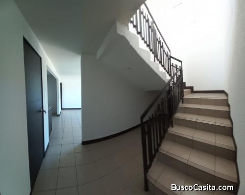 Apartamento De 4hbts En Venta Zona 6 Los Álamos; Idi: 133374