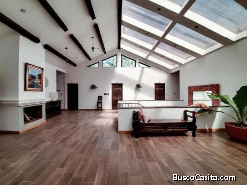 Casa-Hotel Boutique En Venta En El Encinal, Mixco; Idi: 131559