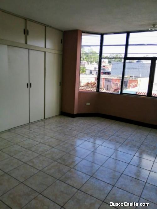 Casa En Venta En Residencial Los Olivos Zona 18; Idi: 128278