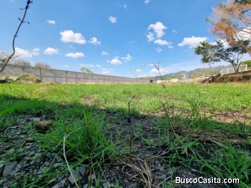 Terreno En Renta En Palencia Sobre Calle Principal; Idi: 128104