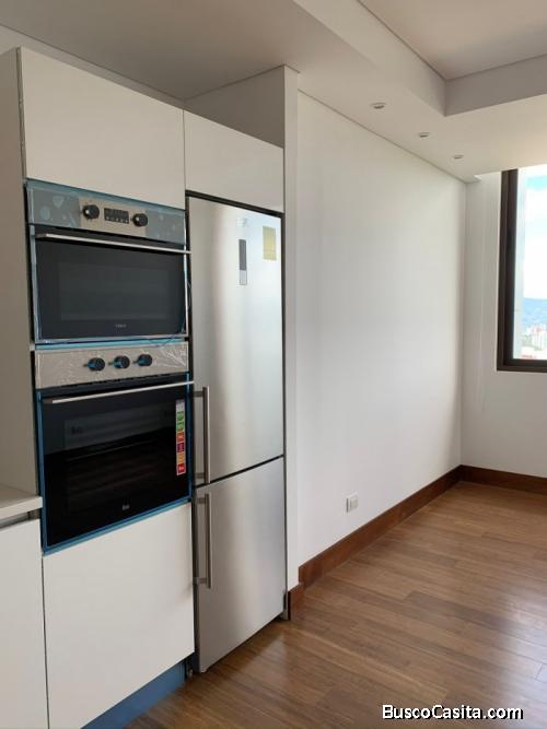 Apartamento En Zona 15 Venta Edificio Apice ; Idi: 127332