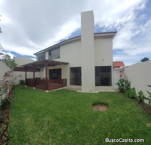Casa En Venta En El Km 15.8 Carretera A El Salvador; Idi: 125805