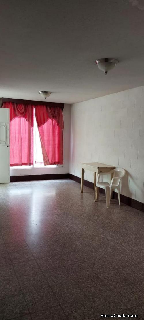 Venta De Casa En Mirador De La Cruz Zona 18; Idi: 122906