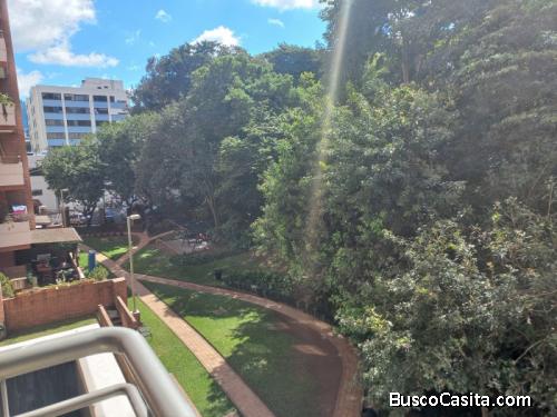 Apartamento En Renta  En Zona 10 Cerca De 20 Calle; Idi: 121284