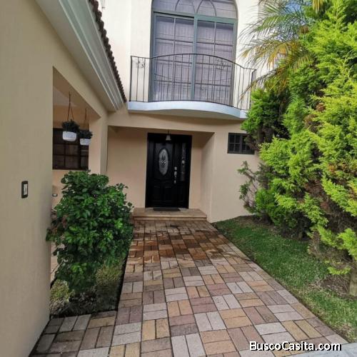 Casa En Renta En Zona 16 Villas Suiza Vista Hermosa Iv; Idi: 117710