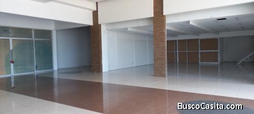 Local En Renta De 550 Mt2 En Zona 7 Sobre La Roosevelt; Idi: 115690