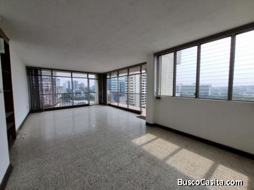 Renta Apartamento 3 Habitaciones Zona 10 Ciudad Vieja; Idi: 135505