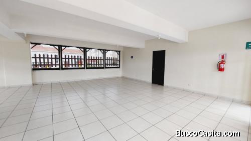 Venta de Apartamento Condado Naranjo zona 4 Mixco