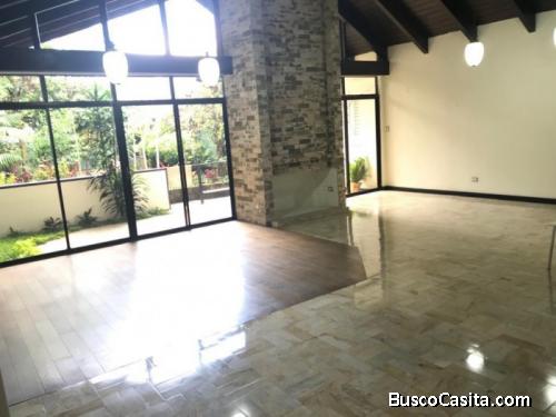 Casa En  Venta En Vista Hermosa 2 Zona 15; Idi: 114058