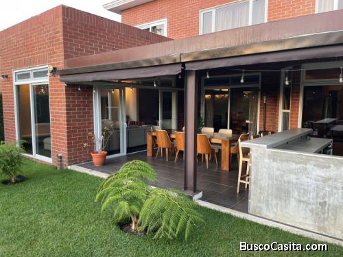 Casa En Venta En Condominio Colinas De Castel ; Idi: 66329