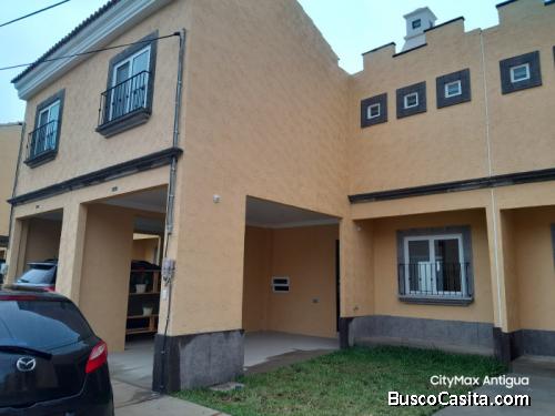 Casa En Renta En Exclusivo Residencial De Chimaltenango; Idi: 136974