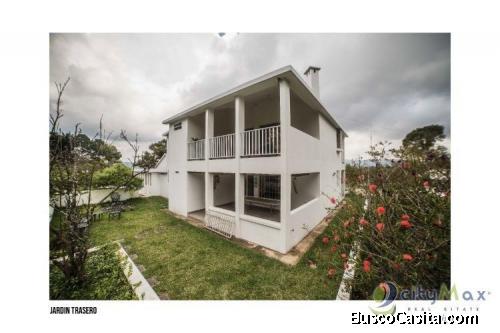 Venta De Casa Amplia En San Bartolomé Milpas Altas; Idi: 106272