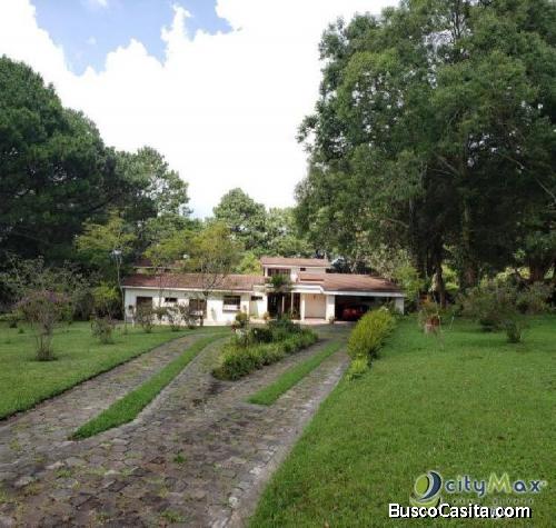 Granja En Venta En Choacorral ; Idi: 100447