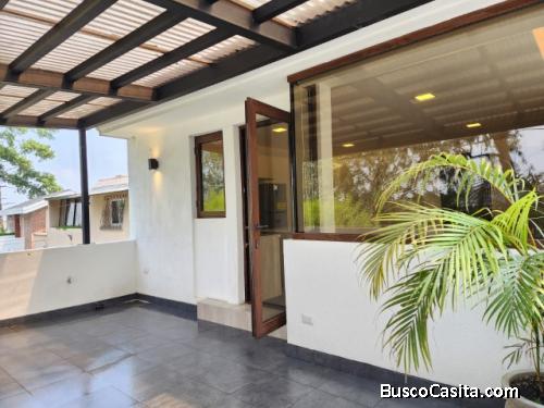 Apartamento Con Terraza En Renta Zona 16 La Montaña; Idi: 135168