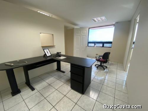 Oficina En Renta Zona 9 Edificio Torre Cristal; Idi: 133689