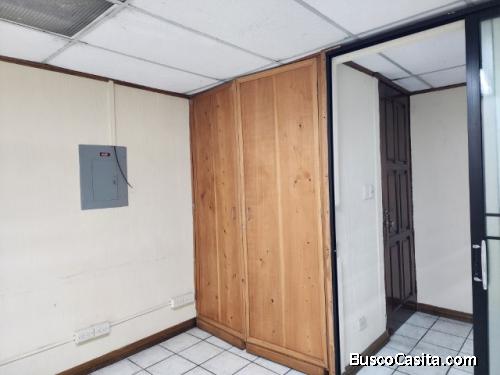 Oficina En Alquiler Gran Centro Comercial Zona 4; Idi: 132840