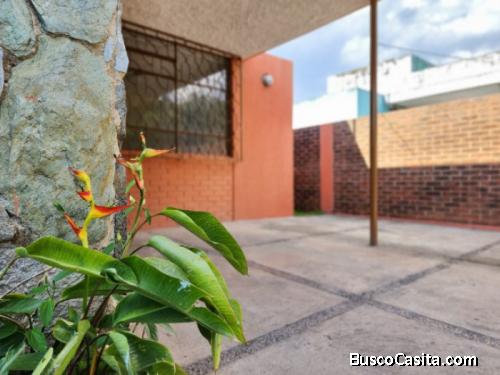 Casa En Renta Zona 11 Residenciales Mirador 2; Idi: 130567