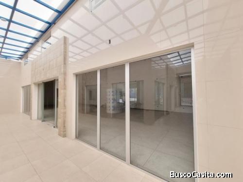 Local Grande En Renta Plaza La Cascada Villa Canales; Idi: 122877