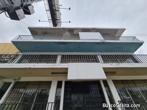 Edificio De 4 Niveles En Venta En Calz. Aguilar Batres; Idi: 114787
