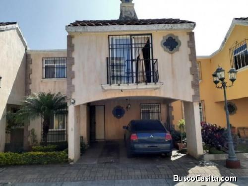 Casa  En Venta Villa Canales En Condominio Con Garita ; Idi: 112671