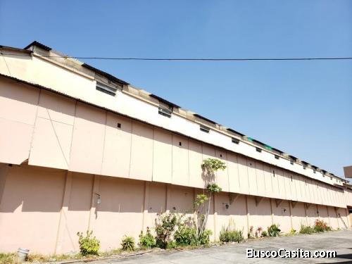 Edificio de 1 nivel en venta, 50 ambientes en zona 11