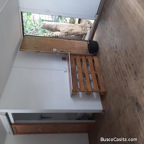 EN CIUDAD SAN CRISTOBAL Colonia Vista Al Valle Oriente. Habitación para persona SOLA sin MASCOTAS