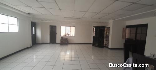 RENTA DE OFICINA EN ZONA 6 CERCANO A LA PARROQUIA