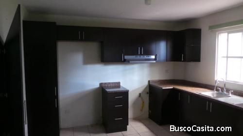 Alquilo casa en Villas Capri Km. 24 Carretera al Salvador 