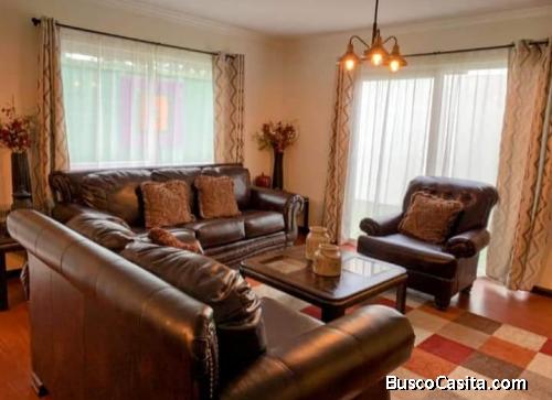 CASA EN VENTA EN LUCES DEL ENCINAL MIXCO 