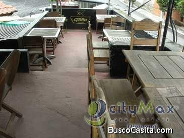 LOCAL EN RENTA IDEAL PARA RESTAURANTE O BAR EN ZONA 4 CIUDAD