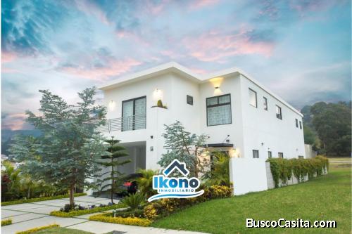 CASA GRANDE CON JARDIN EN VENTA CARRETERA A EL SALVADOR