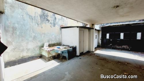 Casa con uso Comercial en Renta zona 1 Ciudad Guatemala.