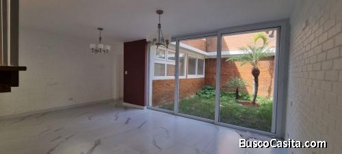 CASA EN VENTA ZONA 14, CERCA AV. LAS AMERICAS
