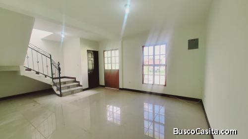 Casa en Renta en Moctezuma San Lucas Sacatepéquez