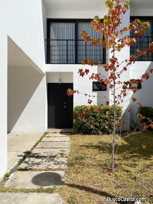 Residencia Santa Catarina Pinula