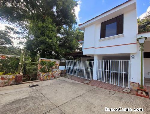 CASA EN VENTA EN VILLAS DE CHOACORRAL SAN LUCAS, SACATEPQUEZ