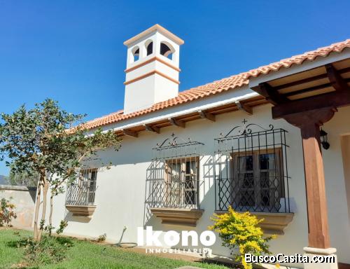 EN VENTA, CASA COLONIAL CON PISICINA, SANTA CATARINA DE BOBADILLA, ANTIGUA GUATEMALA A 1.5 KMS DE IG