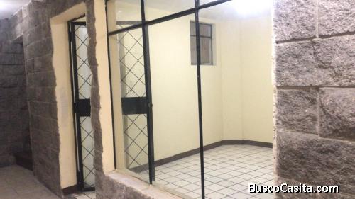 RENTO OFICINAS CERCA DEL PARQUE DE XELA